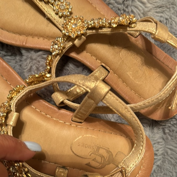 Gold Jeweled Sandals Sz 6.5 - Picture 4 of 6